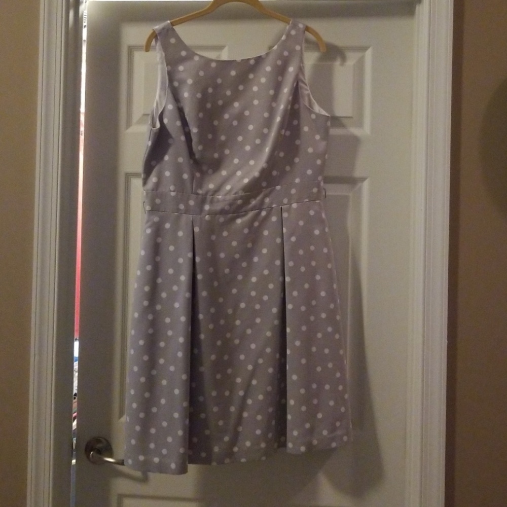 Dress White House Blk Mkt